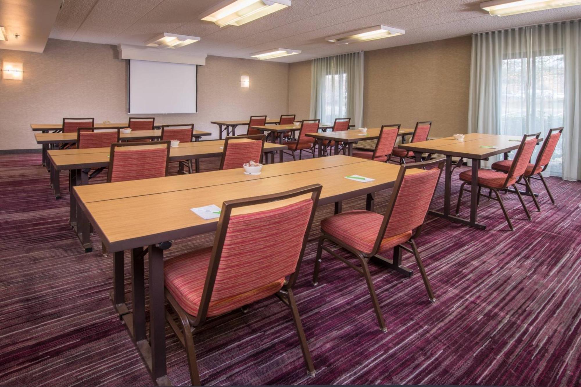 Courtyard By Marriott Fairfax Fair Oaks Hotel Exterior photo