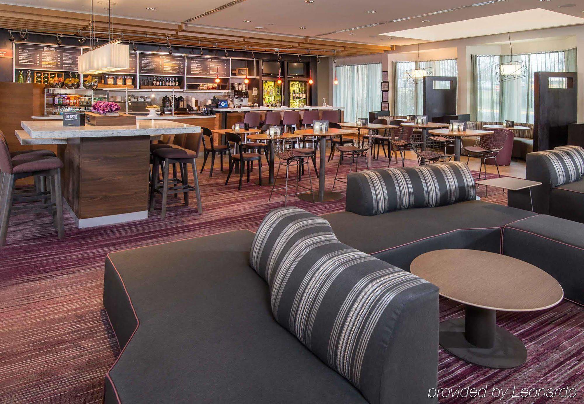 Courtyard By Marriott Fairfax Fair Oaks Hotel Exterior photo
