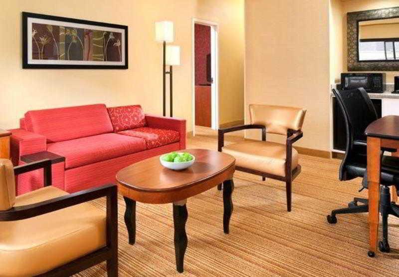 Courtyard By Marriott Fairfax Fair Oaks Hotel Room photo