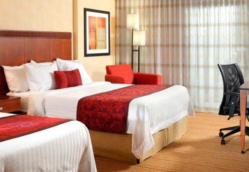 Courtyard By Marriott Fairfax Fair Oaks Hotel Room photo